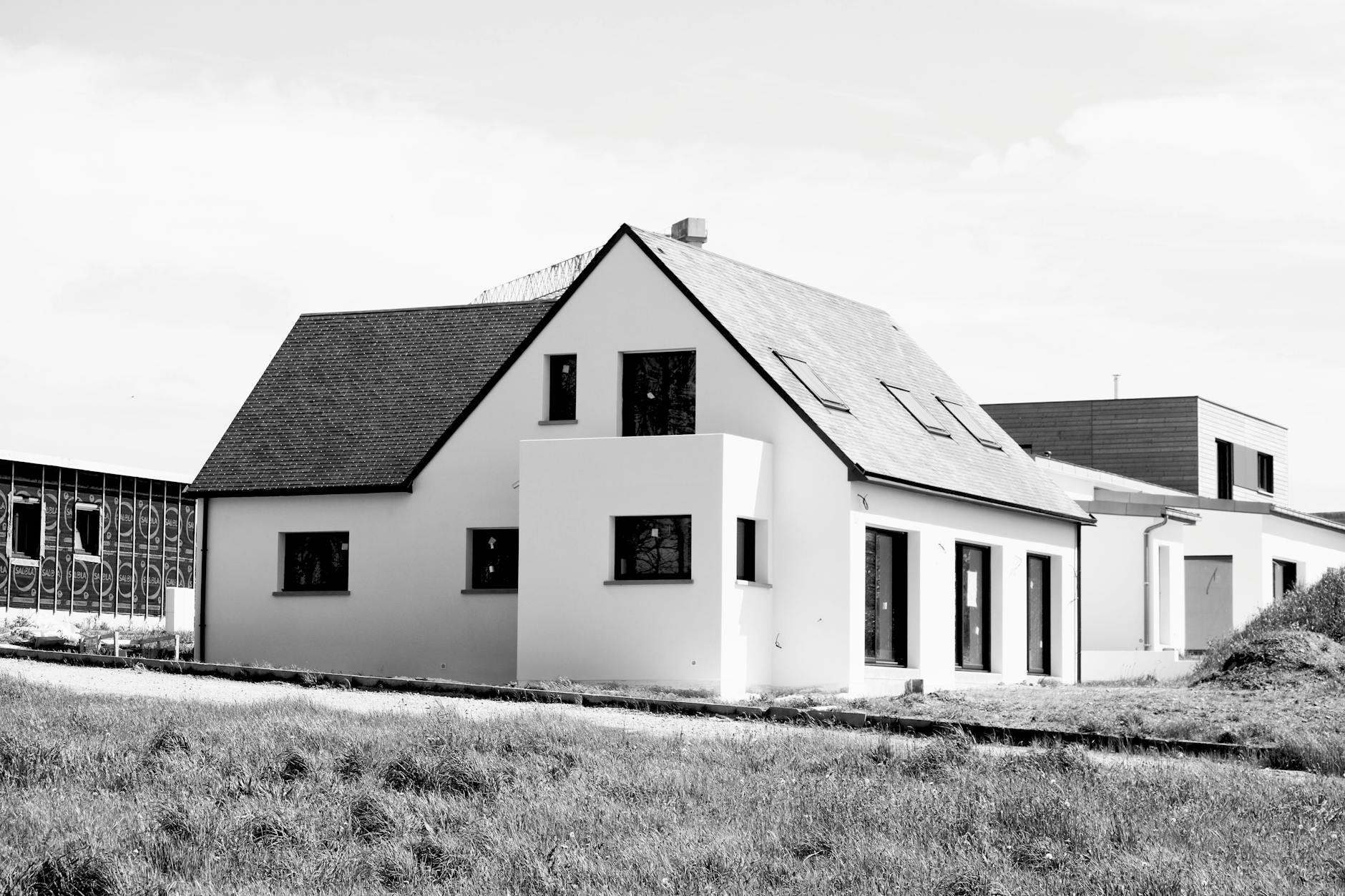 Architectural asphalt shingle roof